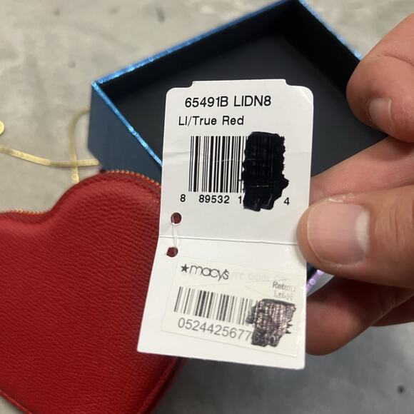 NWT Coach Heart Coin Purse Leather Red 65491B - Picture 3 of 6